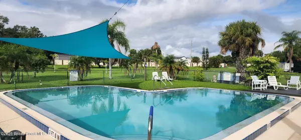 Cocoa, FL 32927,100 Canebreakers DR #103