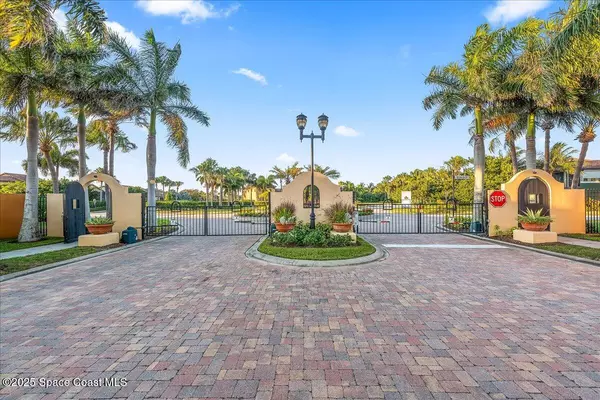 Satellite Beach, FL 32937,716 Carlsbad DR