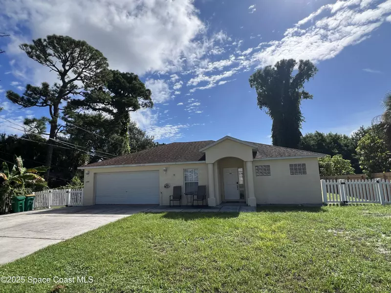 1244 Lynne DR, Merritt Island, FL 32952