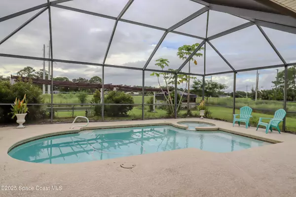 Palm Bay, FL 32907,292 Hoffer AVE NW