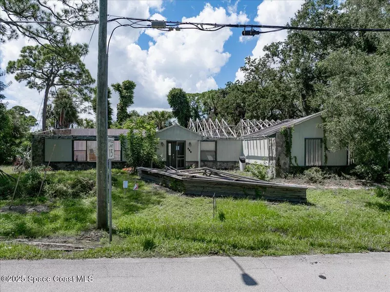 150 Oakledge DR, Rockledge, FL 32955