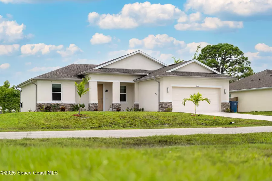 1866 Fairlight ST NW, Palm Bay, FL 32907