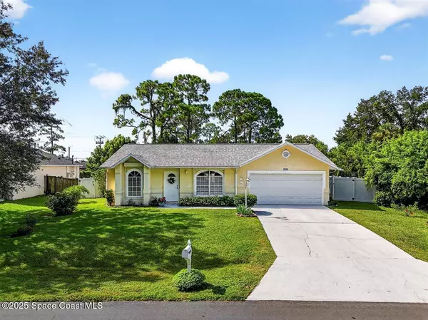 1790 Seeley CIR NW, Palm Bay, FL 32907