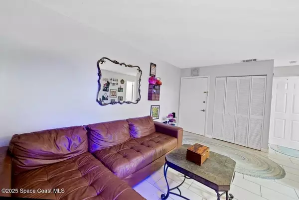 Melbourne, FL 32935,241 Bristol CT