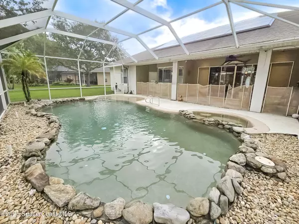 Palm Bay, FL 32909,949 SE Gardenbrook CT