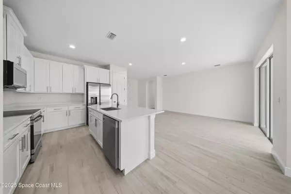 Palm Bay, FL 32908,514 Whitehall AVE SW