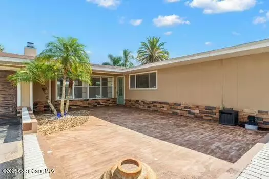 Palm Bay, FL 32905,933 Waialae CIR NE
