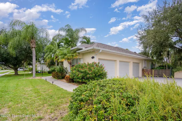 Melbourne, FL 32904,2412 Woodfield CIR