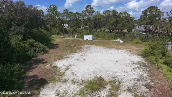 Palm Bay, FL 32909,895 Tedder RD SE