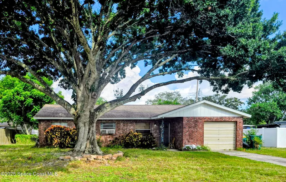1959 Mosswood DR, Melbourne, FL 32935