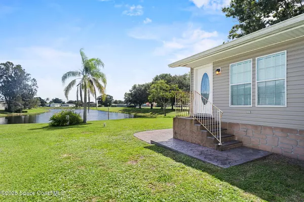 Barefoot Bay, FL 32976,1266 Waterway DR