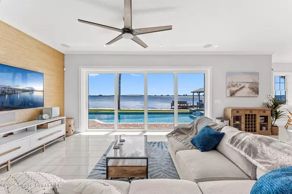 Indialantic, FL 32903,787 Oak Ridge DR