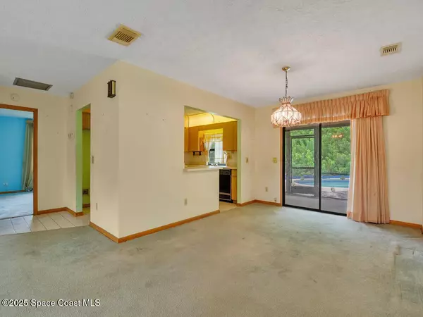 Fort Pierce, FL 34982,5717 Birch DR