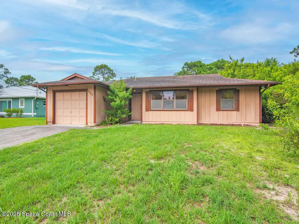 Fort Pierce, FL 34982,5717 Birch DR