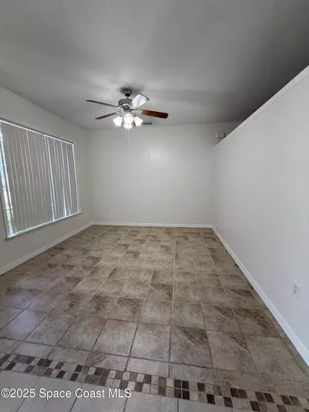 1470 Kodak DR, Titusville, FL 32796