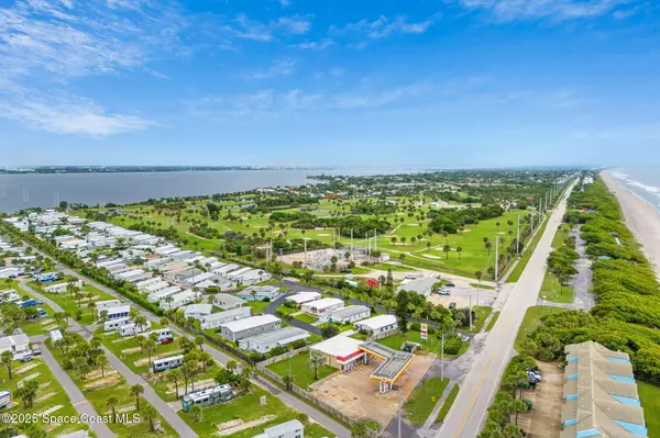 Melbourne Beach, FL 32951,206 Liberty LN