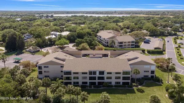 Sebastian, FL 32958,6165 S Mirror Lake DR #307