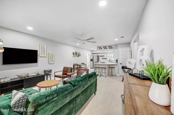 Satellite Beach, FL 32937,527 Wilson AVE