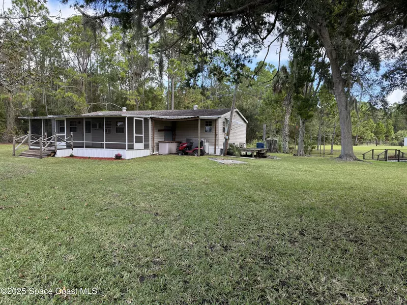 767 Pineland TRL, Ormond Beach, FL 32174
