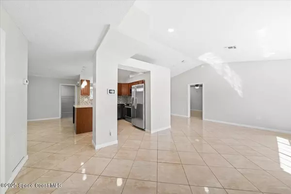 Palm Bay, FL 32907,418 Empire AVE NE