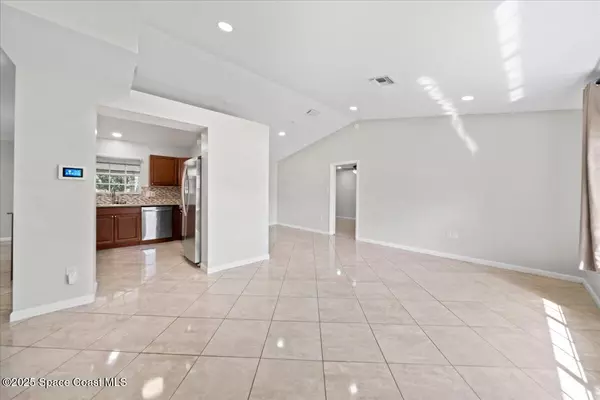 Palm Bay, FL 32907,418 Empire AVE NE