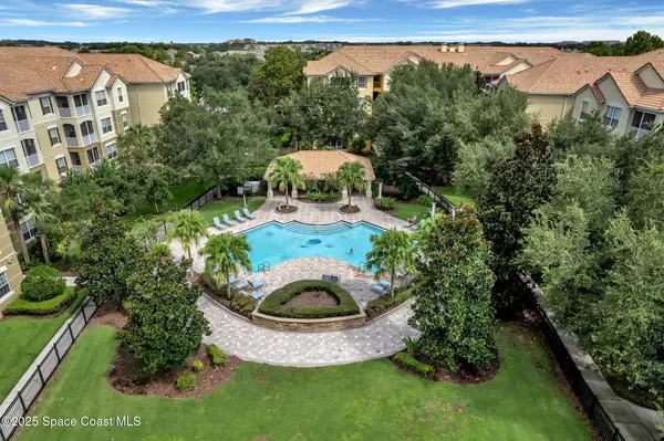 Orlando, FL 32835,3338 Robert Trent Jones DR #30704