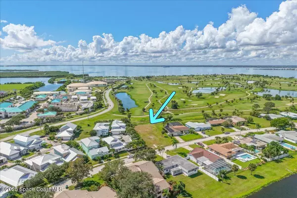 Cocoa Beach, FL 32931,10 Fairway DR