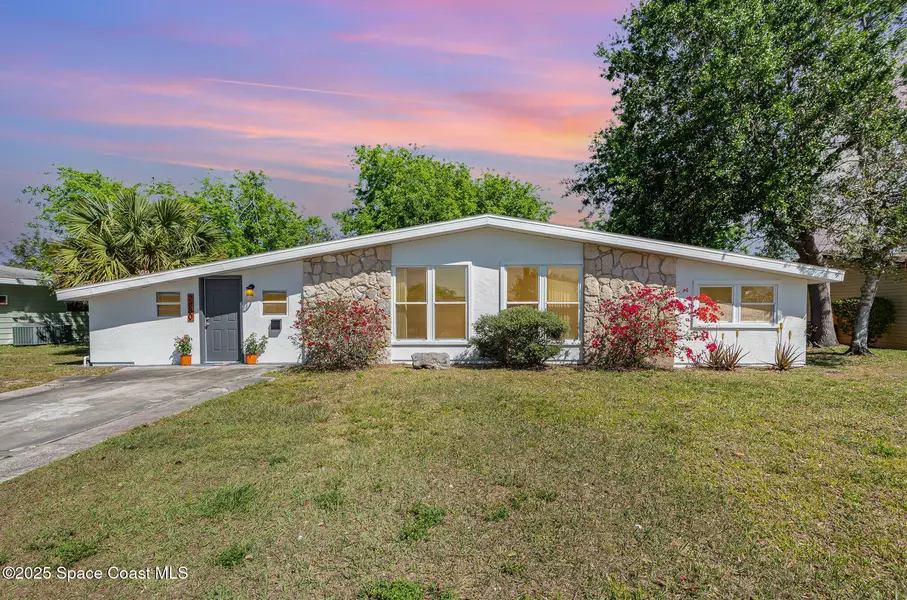 2880 Fountainhead BLVD, Melbourne, FL 32935