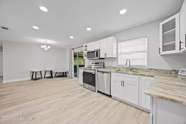 Palm Bay, FL 32909,1037 Zamora ST SE