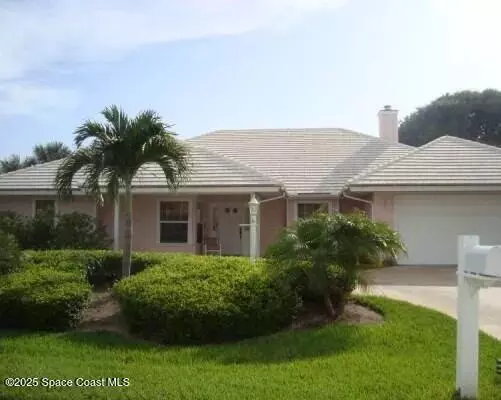 1215 Spanish Lace LN, Vero Beach, FL 32963