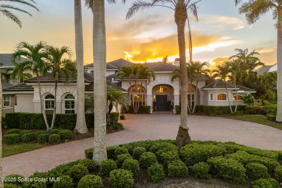 327 Lansing Island DR, Indian Harbour Beach, FL 32937