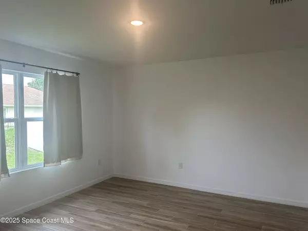 Palm Bay, FL 32907,712 Donau AVE NW