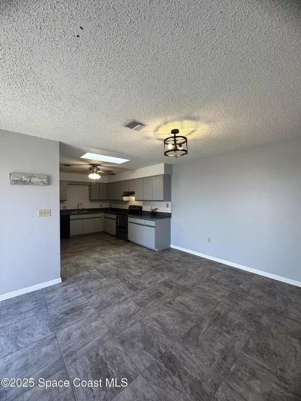 Melbourne, FL 32903,141 Ocean View LN