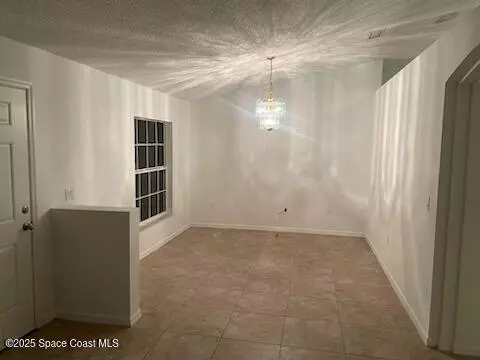 Cocoa, FL 32927,5149 Arlington RD #104