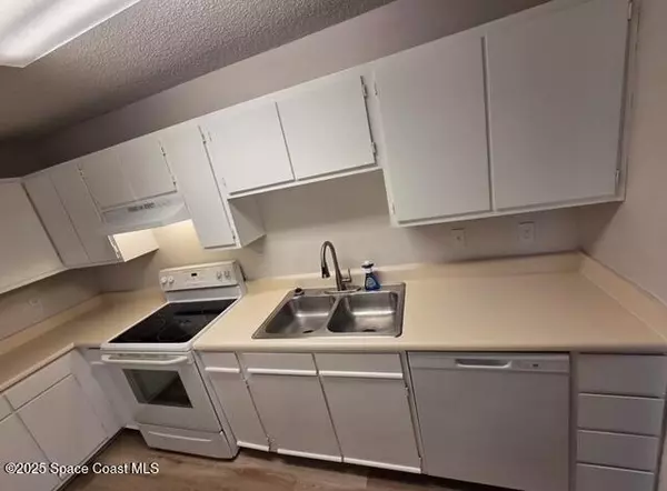 Titusville, FL 32780,3550 Sable Palm LN #L