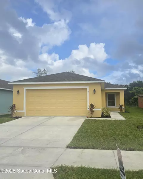 571 SW Richmond CIR, Palm Bay, FL 32908