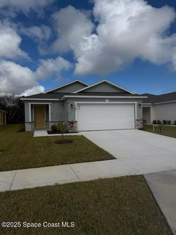 561 SW Richmond CIR, Palm Bay, FL 32908