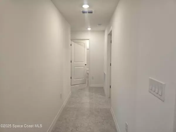 Palm Bay, FL 32908,551 SW Richmond CIR