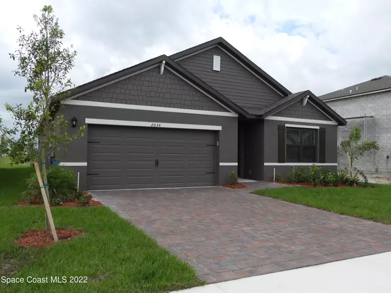 2034 Capital DR SE, Palm Bay, FL 32909