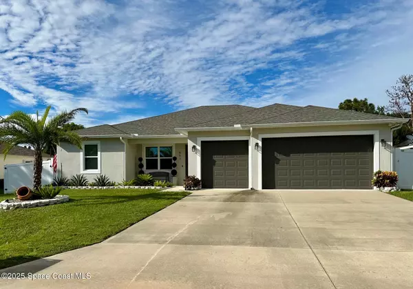 951 Hosbine ST SE, Palm Bay, FL 32909