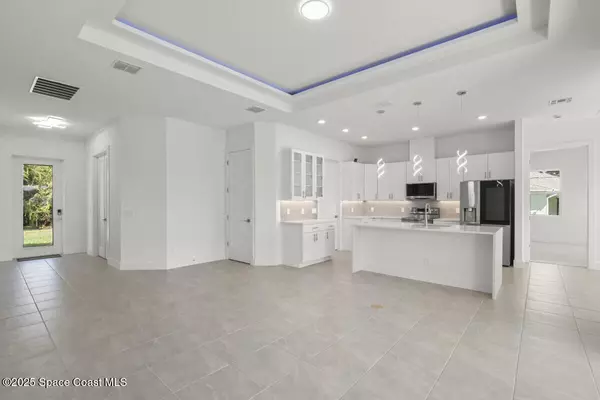 Palm Bay, FL 32909,1674 Burgandy ST SE