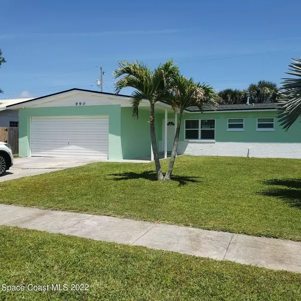 Merritt Island, FL 32953,990 Butia ST