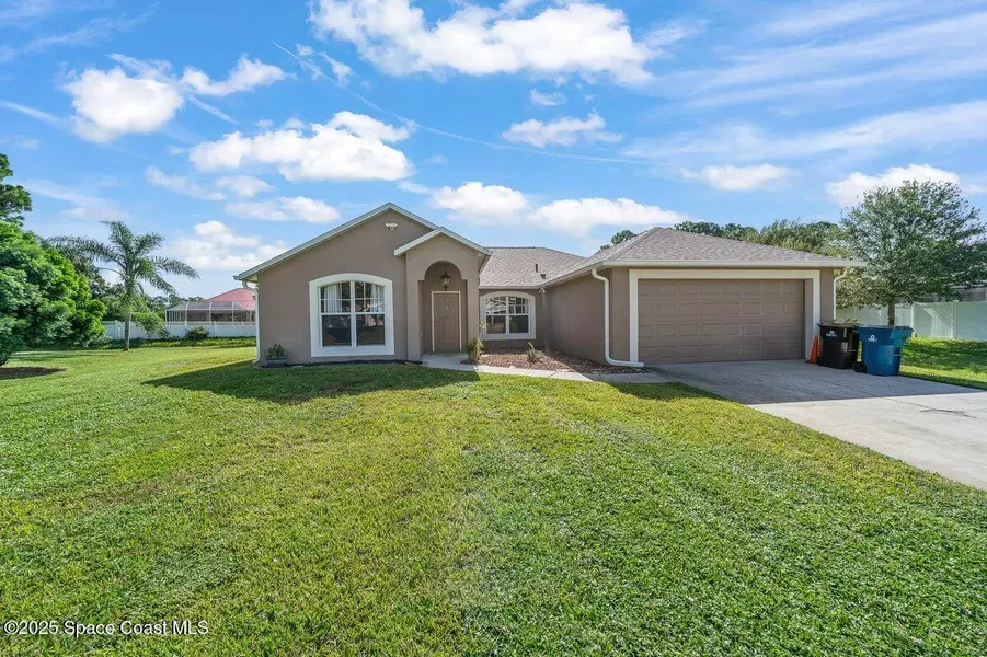 1585 Adview RD SE, Palm Bay, FL 32909