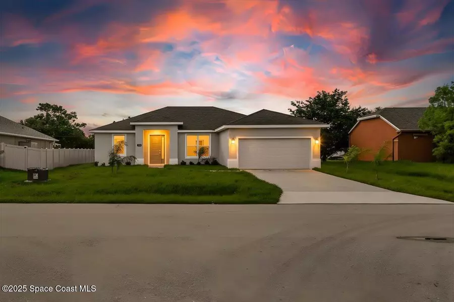 1268 Sagola ST SE, Palm Bay, FL 32909
