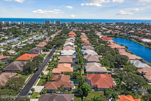 Indialantic, FL 32903,1855 Canterbury DR