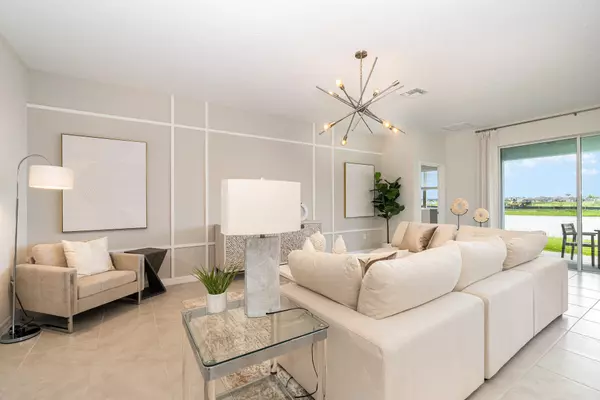 Palm Bay, FL 32909,4040 Hollingsworth DR SE