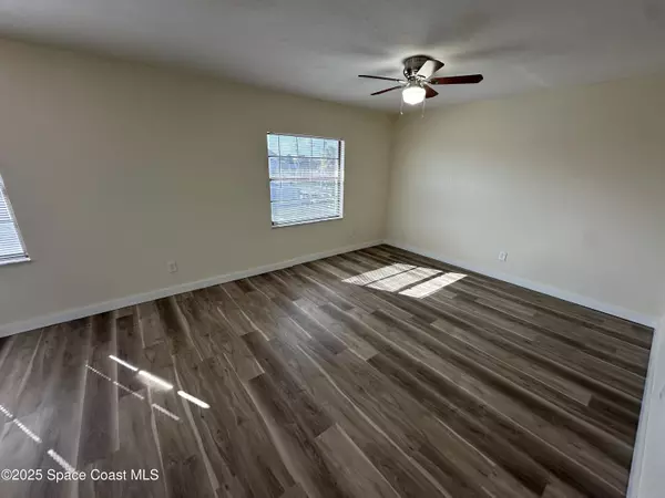 Satellite Beach, FL 32937,565 Jackson AVE