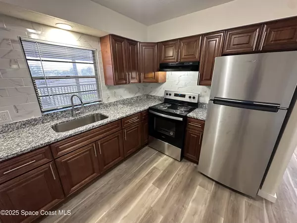 Satellite Beach, FL 32937,565 Jackson AVE