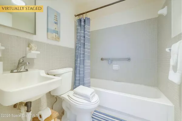 Merritt Island, FL 32952,250 N Banana River DR #G6