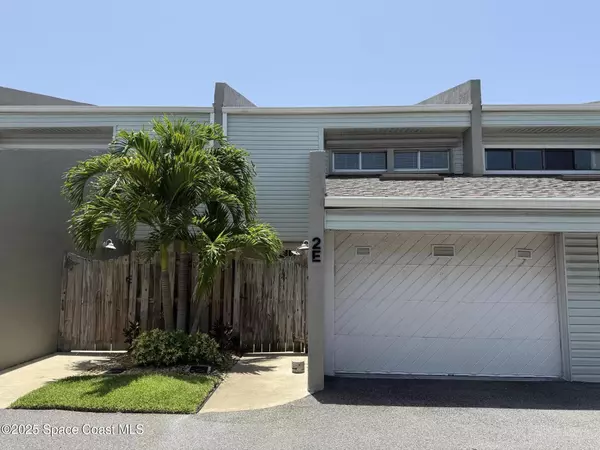 1704 Atlantic ST #2e, Melbourne Beach, FL 32951